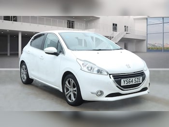 Used Peugeot 208 2015 for sale - 76739895: Photo