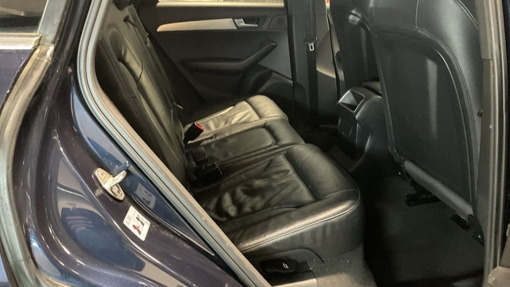 Used Audi Q5 2010 for sale - 77053649: Photo 10