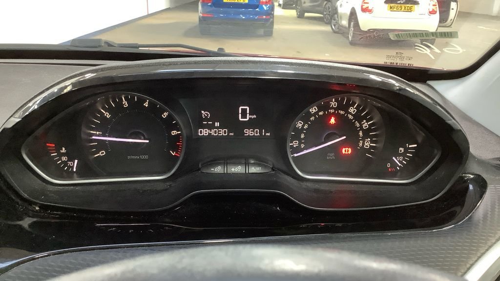 Used Peugeot 2008 2018 for sale - 78181685: Photo 10