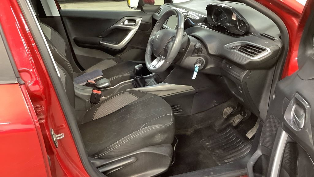 Used Peugeot 2008 2018 for sale - 78181685: Photo 9