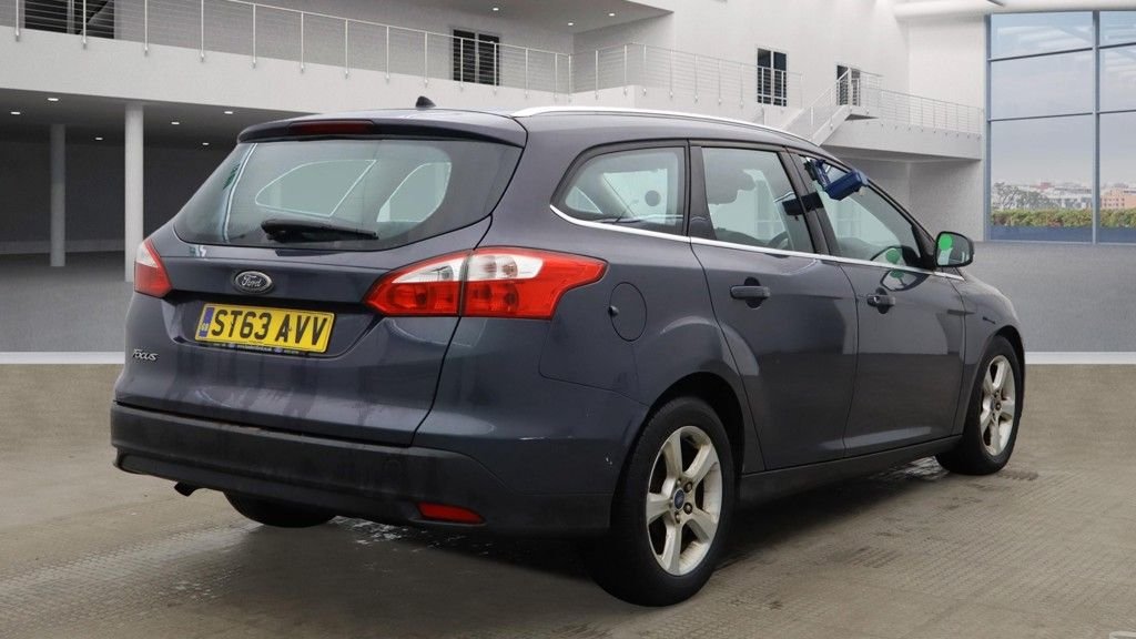 Used Ford Focus 2013 for sale - 76535880: Photo 3