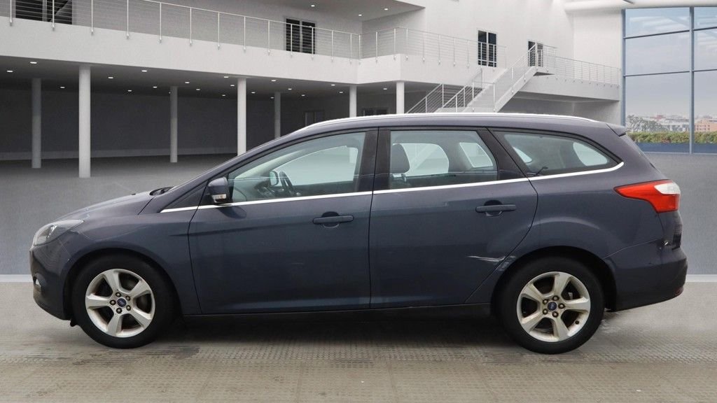 Used Ford Focus 2013 for sale - 76535880: Photo 5