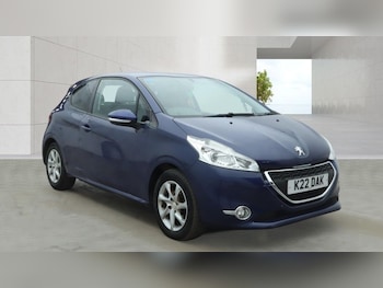 Used Peugeot 208 2014 for sale - 78181560: Photo