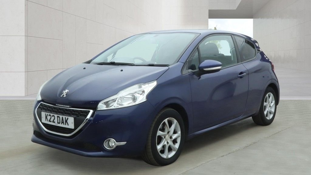 Used Peugeot 208 2014 for sale - 78181560: Photo 2