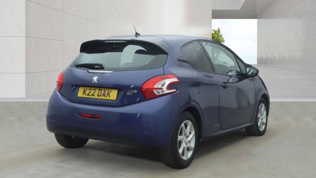 Used Peugeot 208 2014 for sale - 78181560: Photo 4