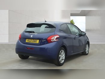 Used Peugeot 208 2014 for sale - 78181560: Photo