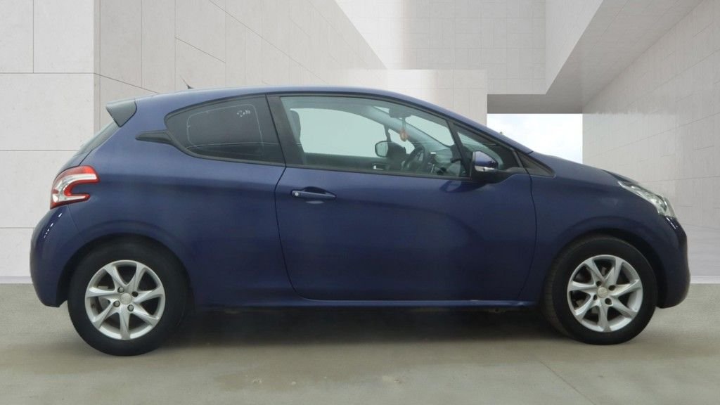 Used Peugeot 208 2014 for sale - 78181560: Photo 5