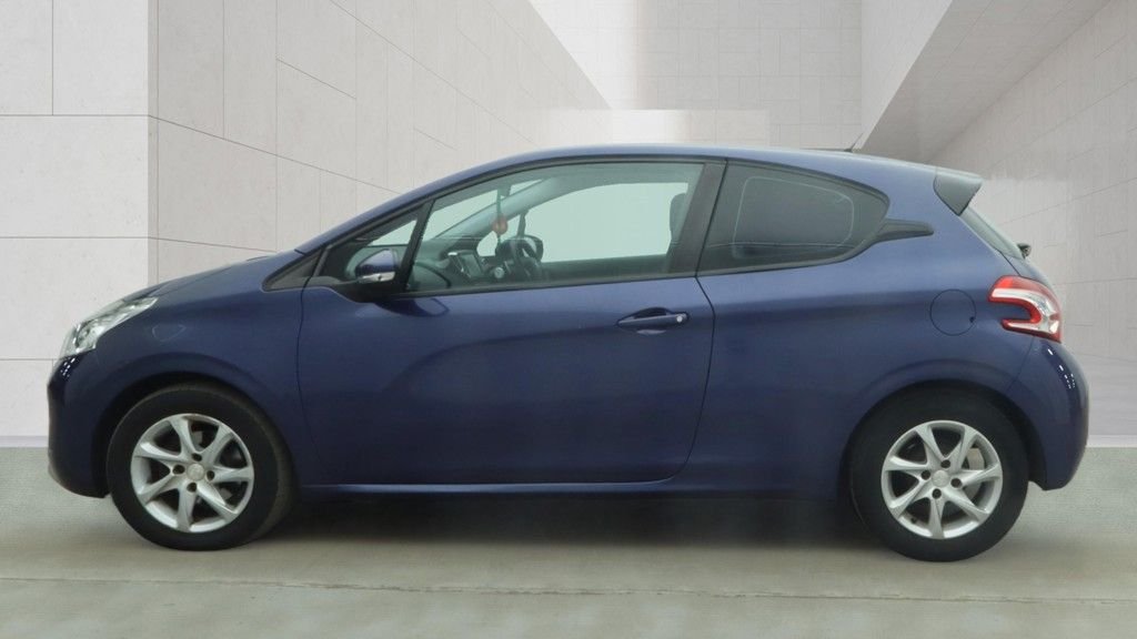 Used Peugeot 208 2014 for sale - 78181560: Photo 6