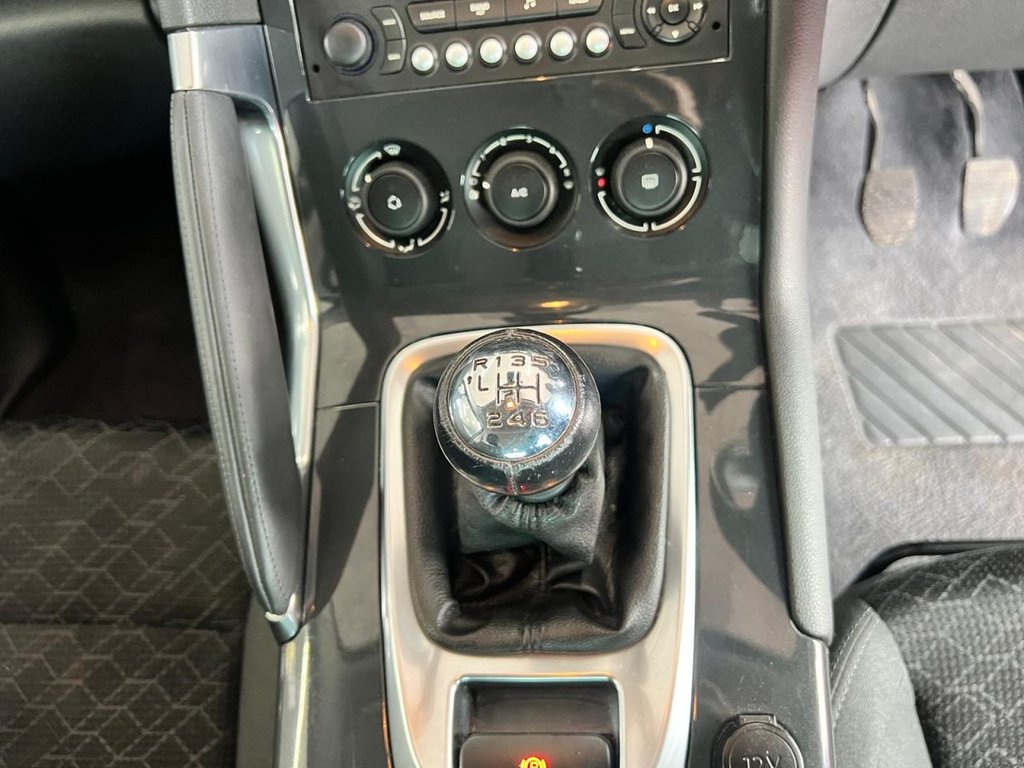 Used Peugeot 3008 2015 for sale - 76406266: Photo 42