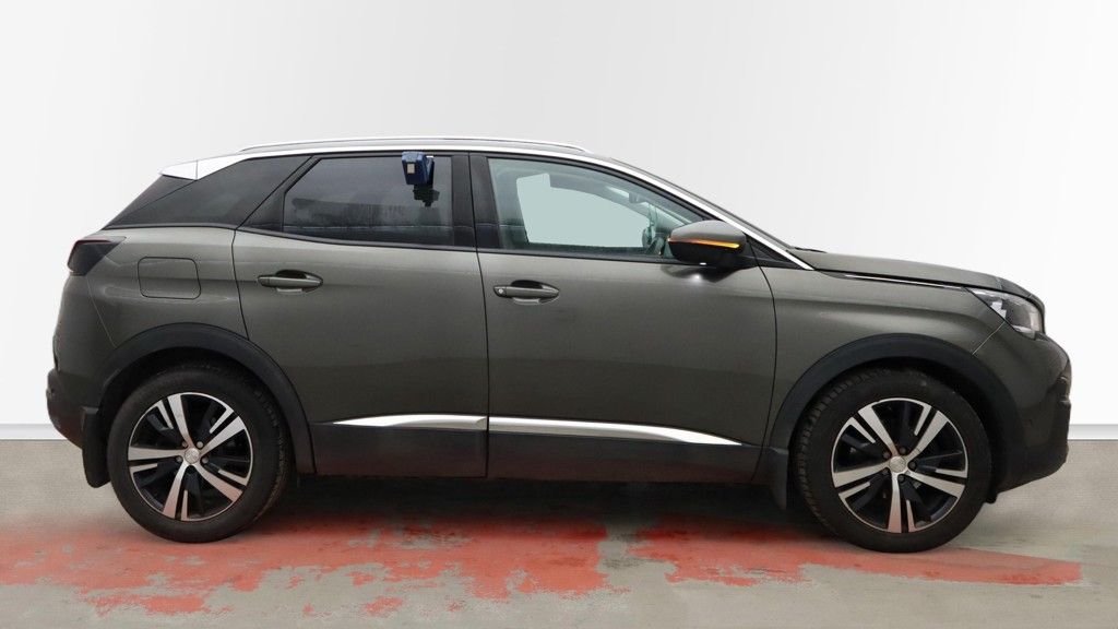 Used Peugeot 3008 2018 for sale - 77236624: Photo 2