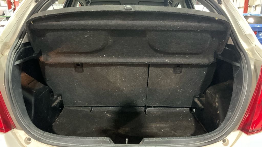 Used Toyota Yaris 2013 for sale - 76604827: Photo 10