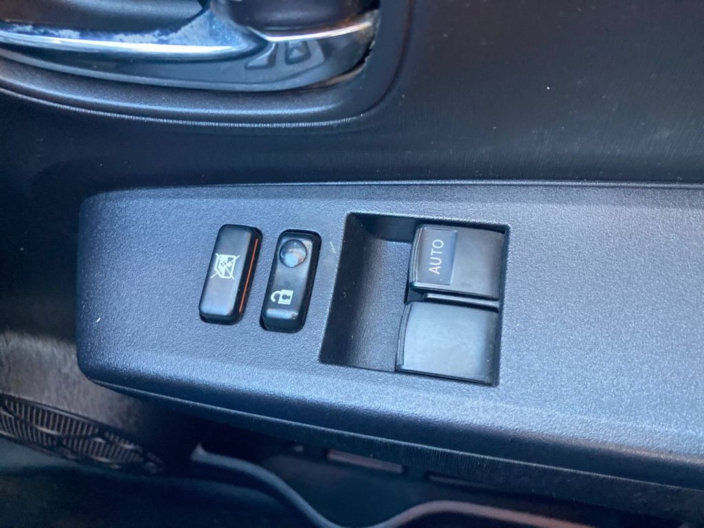 Used Toyota Yaris 2013 for sale - 76604827: Photo 26