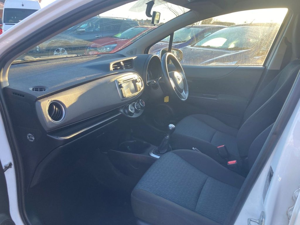 Used Toyota Yaris 2013 for sale - 76604827: Photo 30