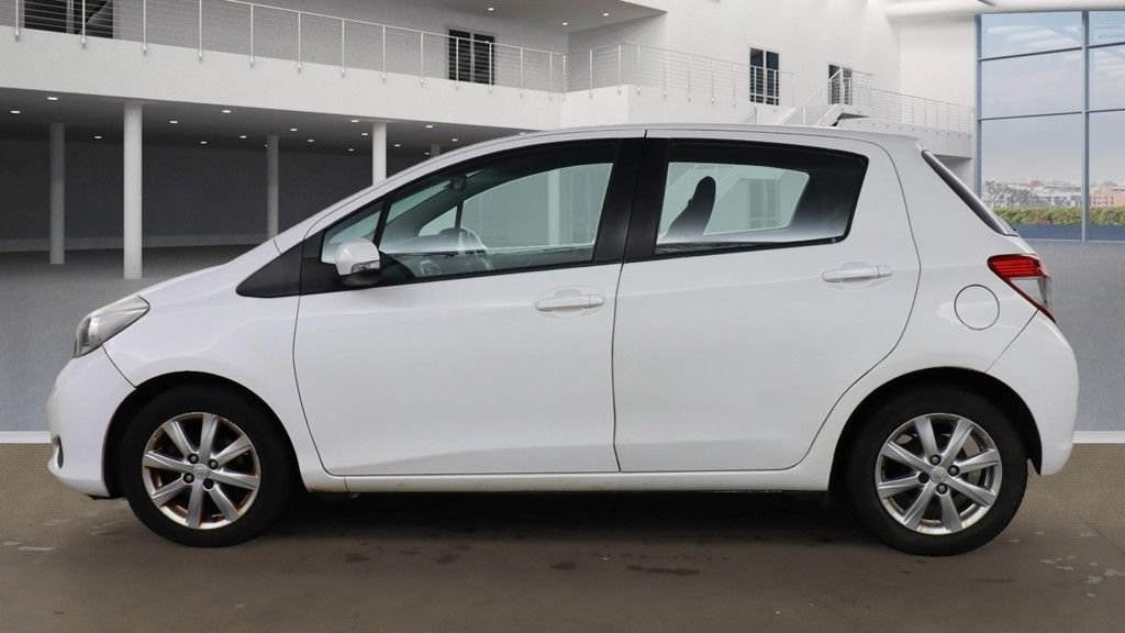 Used Toyota Yaris 2013 for sale - 76604827: Photo 5