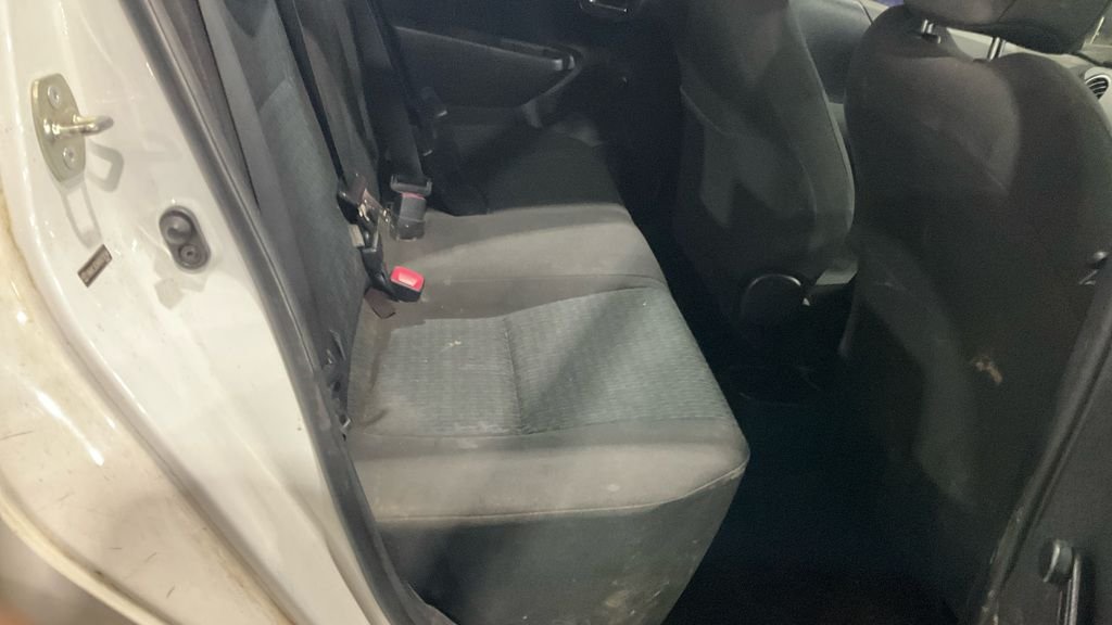 Used Toyota Yaris 2013 for sale - 76604827: Photo 9