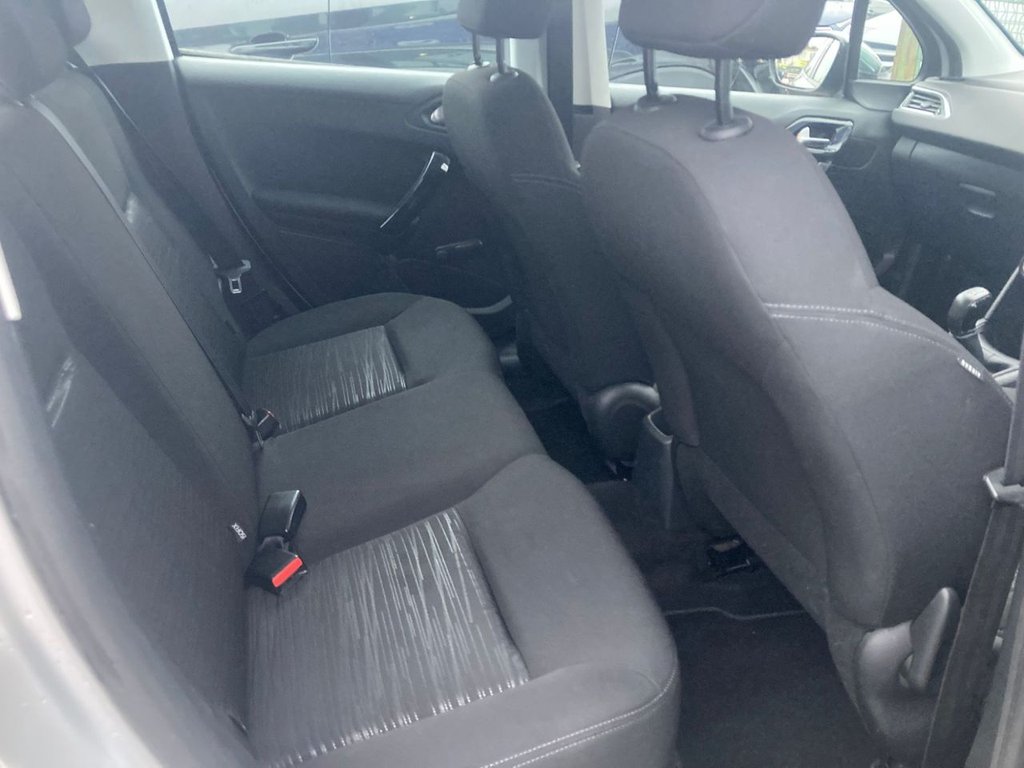 Used Peugeot 208 2012 for sale - 77582917: Photo 12