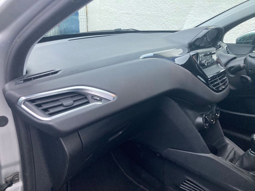 Used Peugeot 208 2012 for sale - 77582917: Photo 16