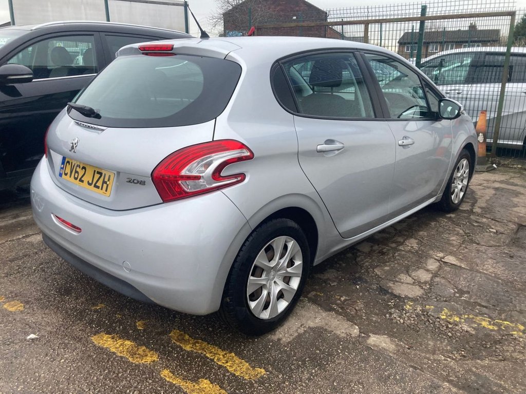 Used Peugeot 208 2012 for sale - 77582917: Photo 3
