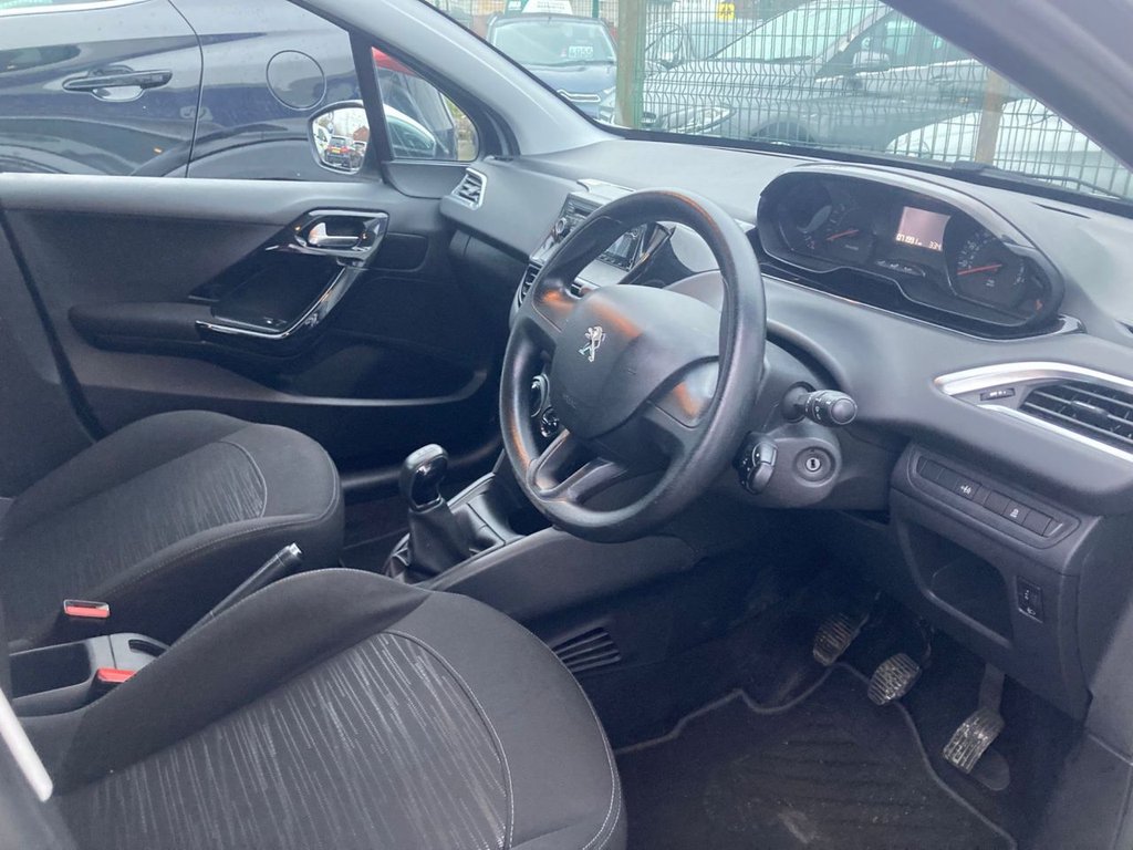 Used Peugeot 208 2012 for sale - 77582917: Photo 9