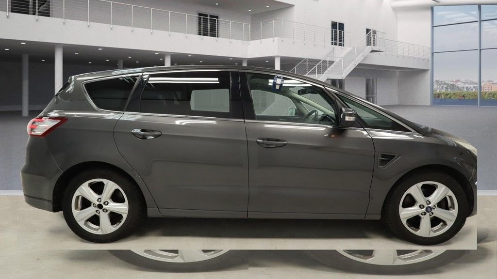 Used Ford S-Max 2017 for sale - 76406287: Photo 2