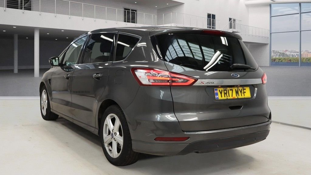 Used Ford S-Max 2017 for sale - 76406287: Photo 4