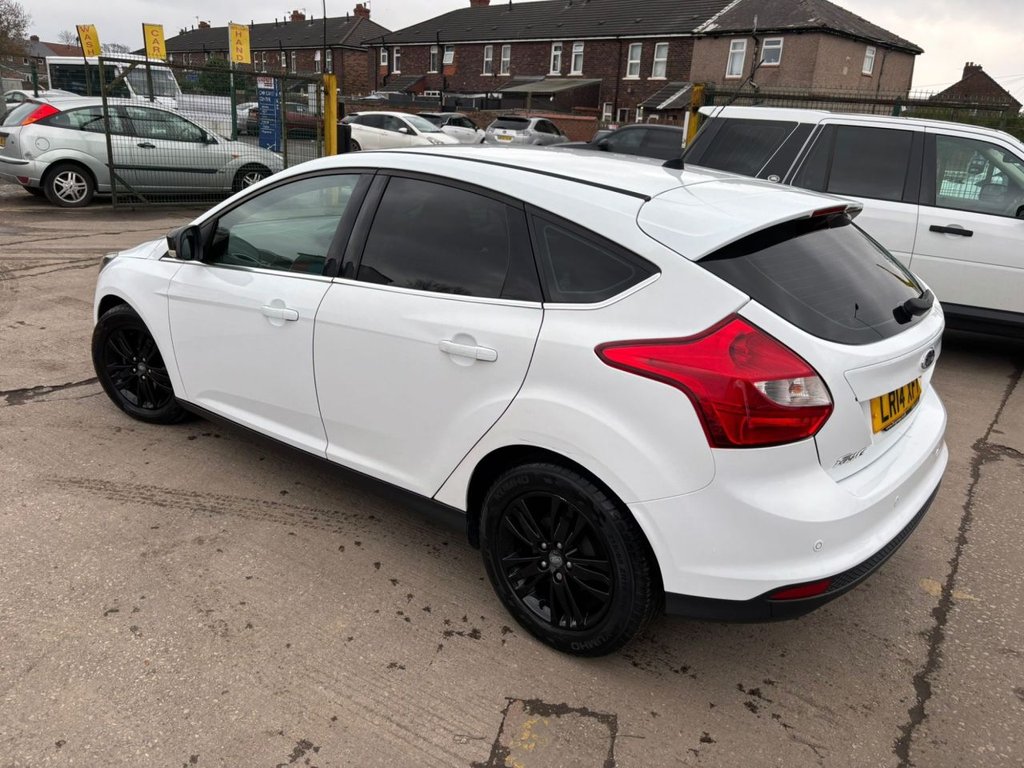 Used Ford Focus 2014 for sale - 78002332: Photo 2