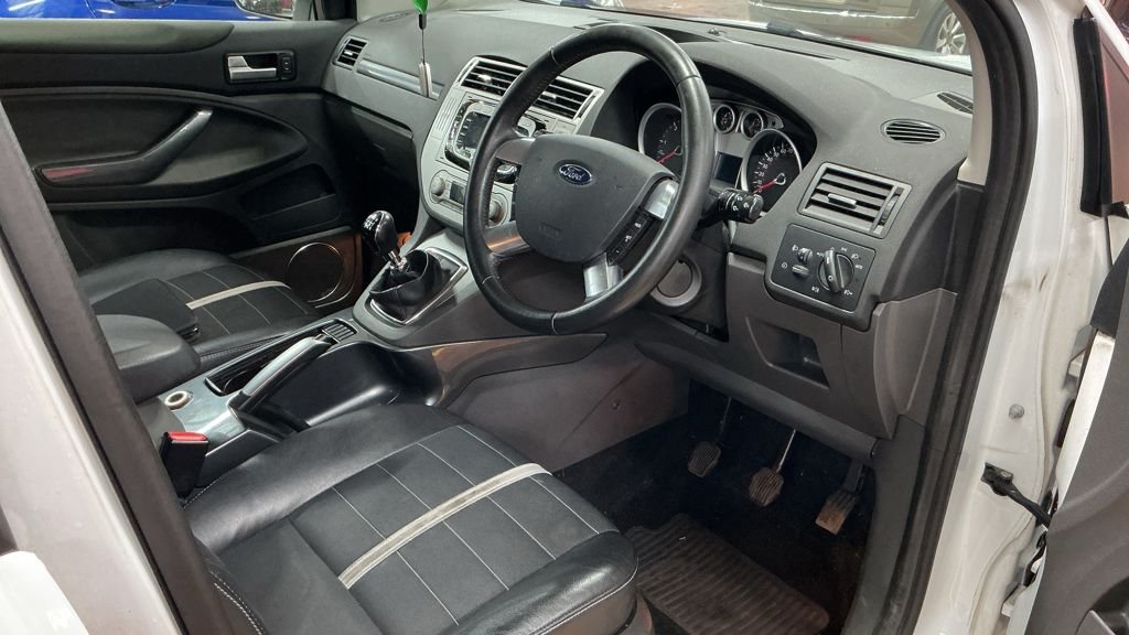 Used Ford Kuga 2010 for sale - 77720358: Photo 15