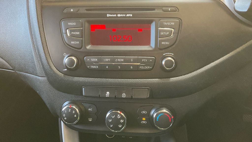 Used Kia Ceed 2014 for sale - 76570165: Photo 9