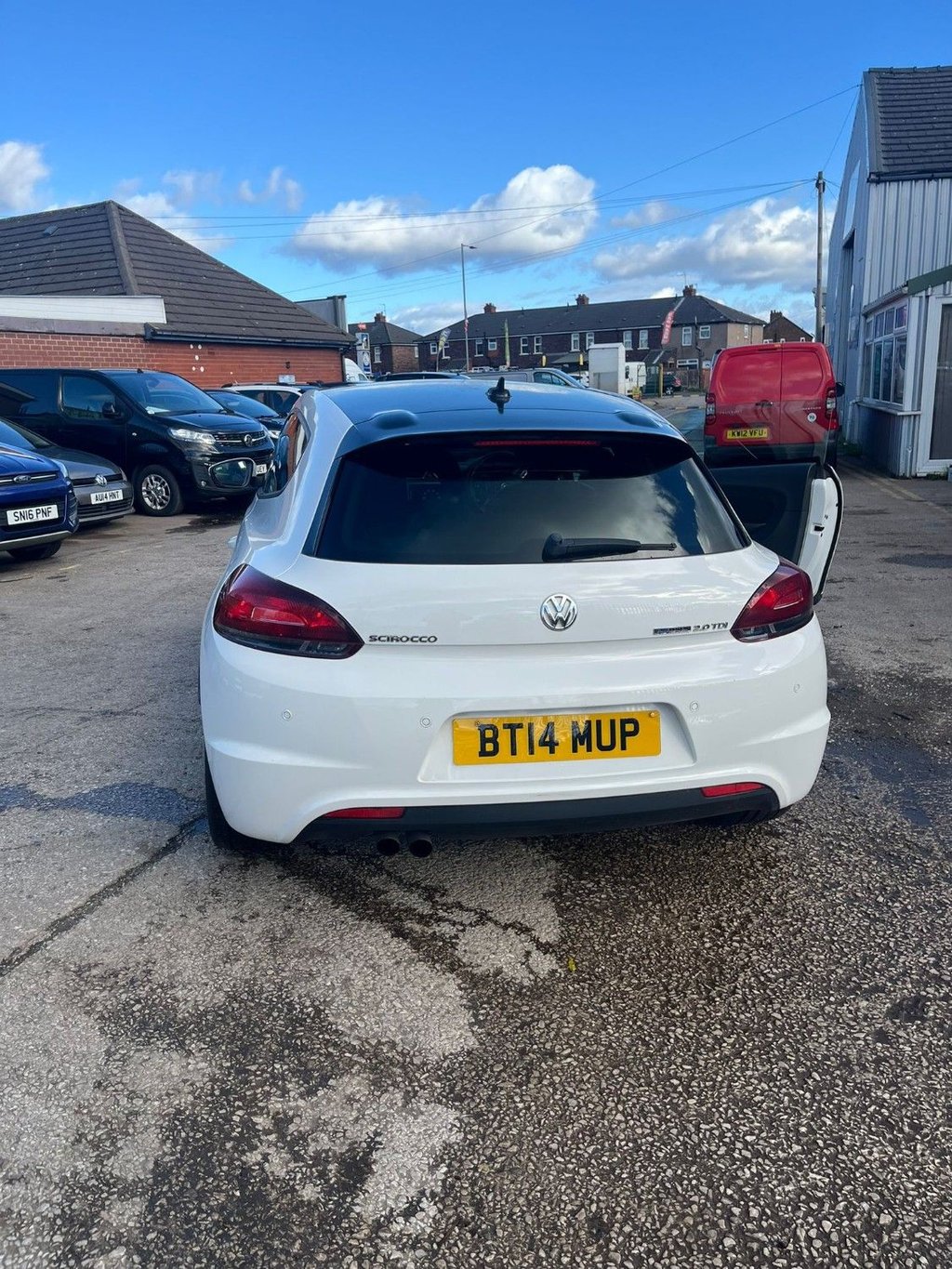 Used Volkswagen Scirocco 2014 for sale - 76439297: Photo 4