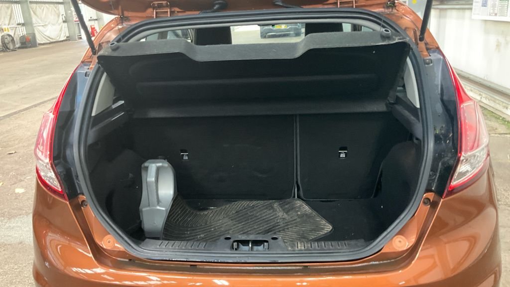 Used Ford Fiesta 2013 for sale - 76520651: Photo 11