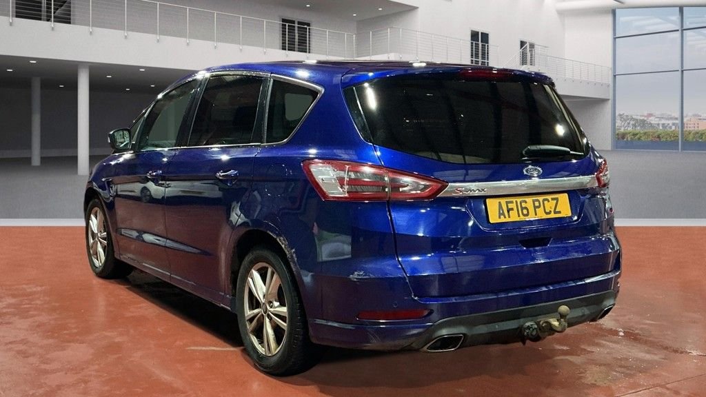 Used Ford S-Max 2016 for sale - 77236627: Photo 4