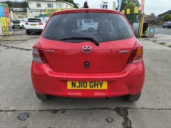 Used Toyota Yaris 2010 for sale - 79643703: Photo