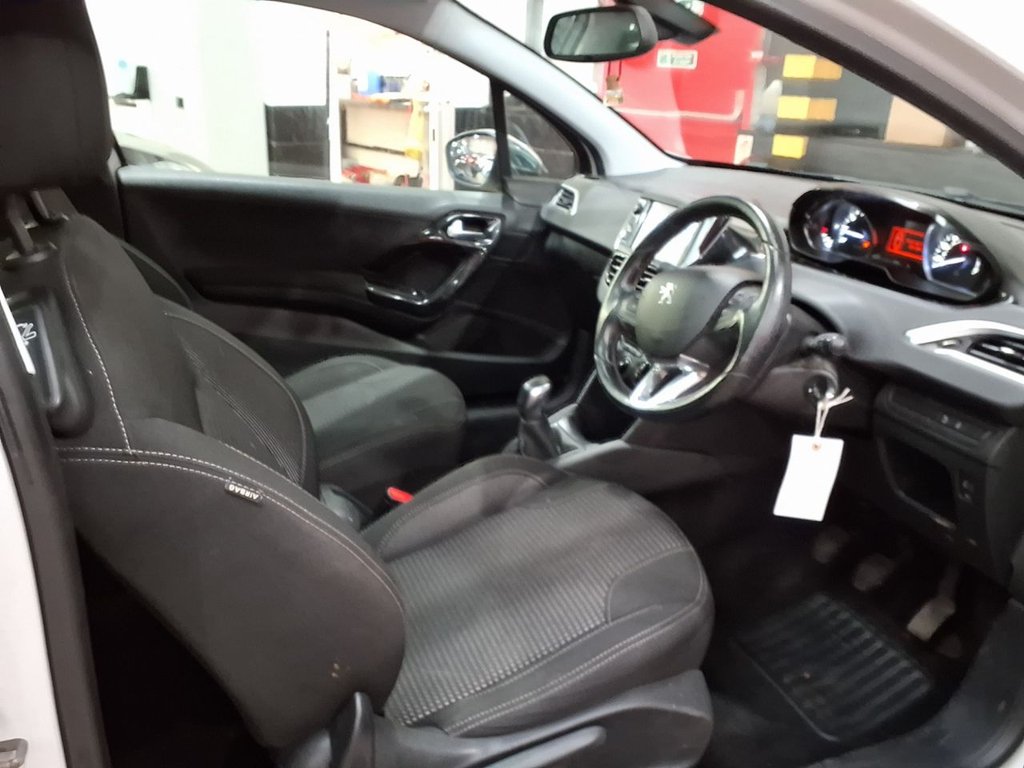 Used Peugeot 208 2016 for sale - 78212781: Photo 10