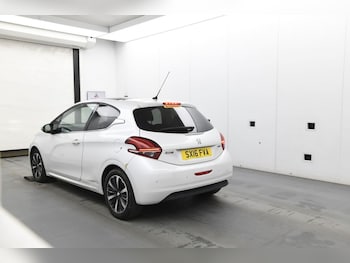 Used Peugeot 208 2016 for sale - 78212781: Photo