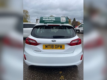 Used Ford Fiesta 2018 for sale - 76474612: Photo