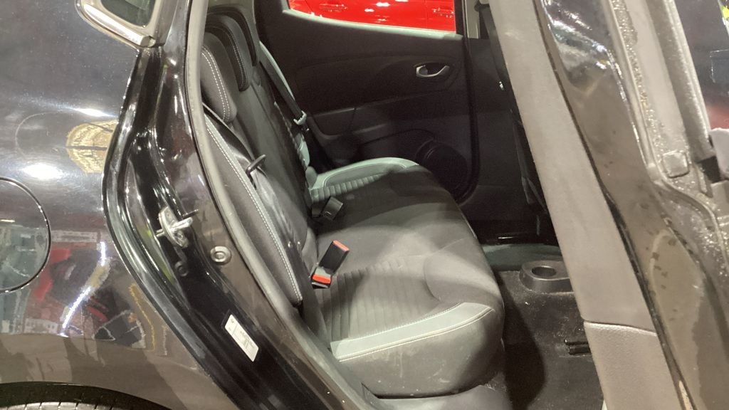 Used Renault Clio 2016 for sale - 76367572: Photo 11