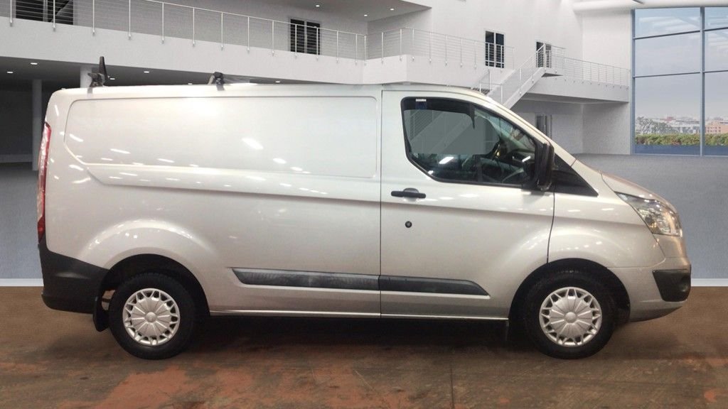 Used Ford Transit Custom 2013 for sale - 76841423: Photo 2