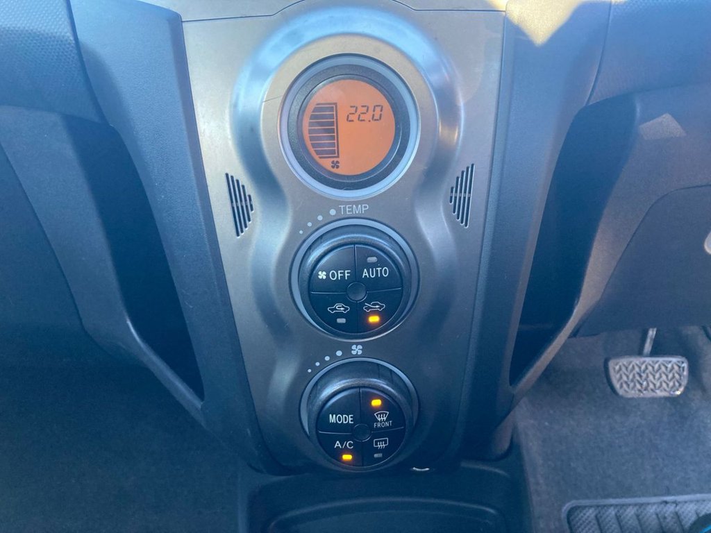 Used Toyota Yaris 2011 for sale - 77053580: Photo 14