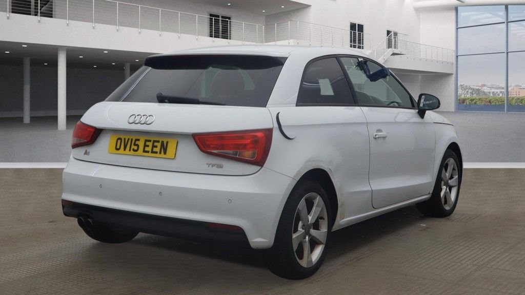 Used Audi A1 2015 for sale - 76570322: Photo 4