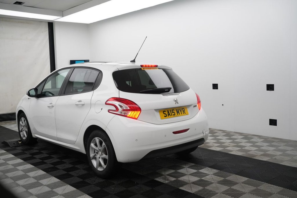Used Peugeot 208 2015 for sale - 77594524: Photo 3