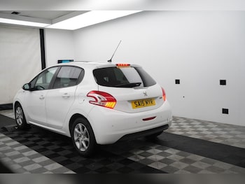 Used Peugeot 208 2015 for sale - 77594524: Photo