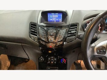 Used Ford Fiesta 2016 for sale - 75566879: Photo
