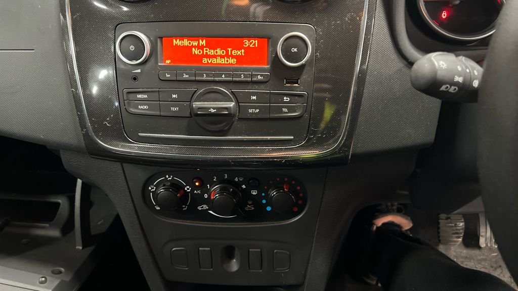 Used Dacia Sandero 2019 for sale - 77422419: Photo 11