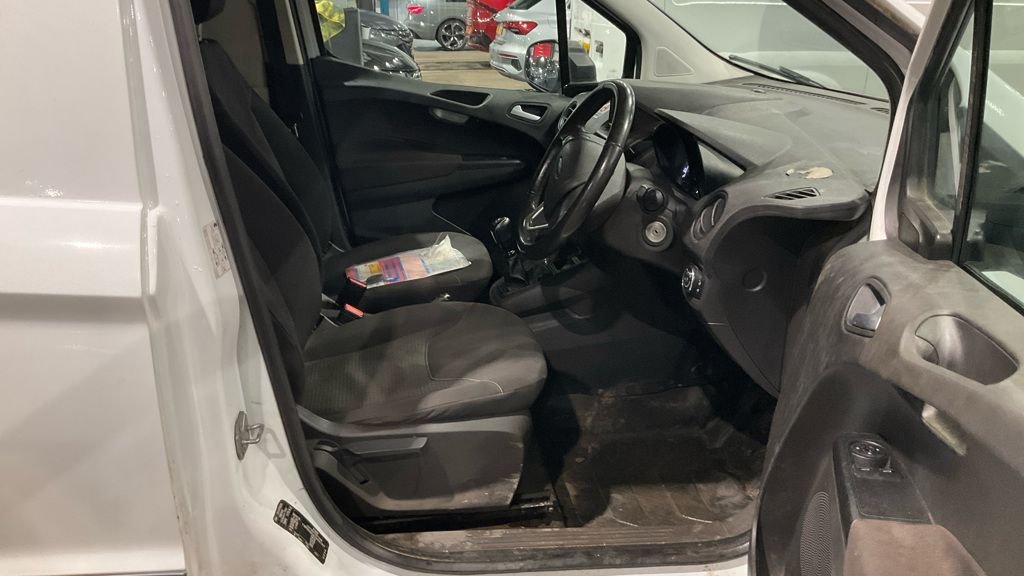 Used Ford Transit Courier 2019 for sale - 77053618: Photo 8