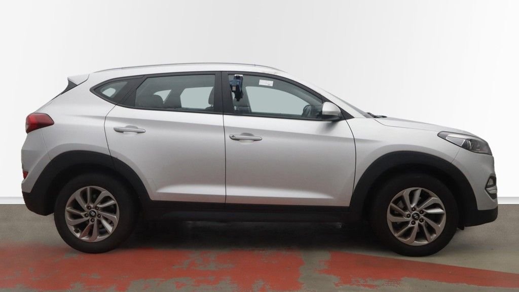 Used Hyundai TUCSON 2015 for sale - 76848281: Photo 2