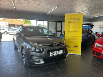 2018 (68) - 1.2 PureTech GPF Flair Hatchback 5dr Petrol Manual Euro 6 (s/s) (110 ps)