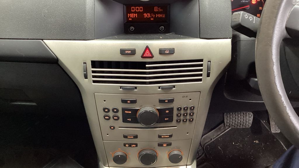 Used Vauxhall Astra 2008 for sale - 77053619: Photo 10