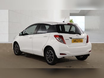 Used Toyota Yaris 2013 for sale - 79323149: Photo