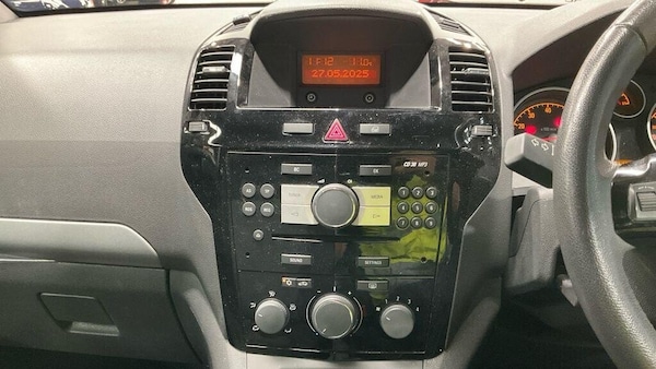 Used Vauxhall Zafira 2013 for sale - 76323121: Photo 9