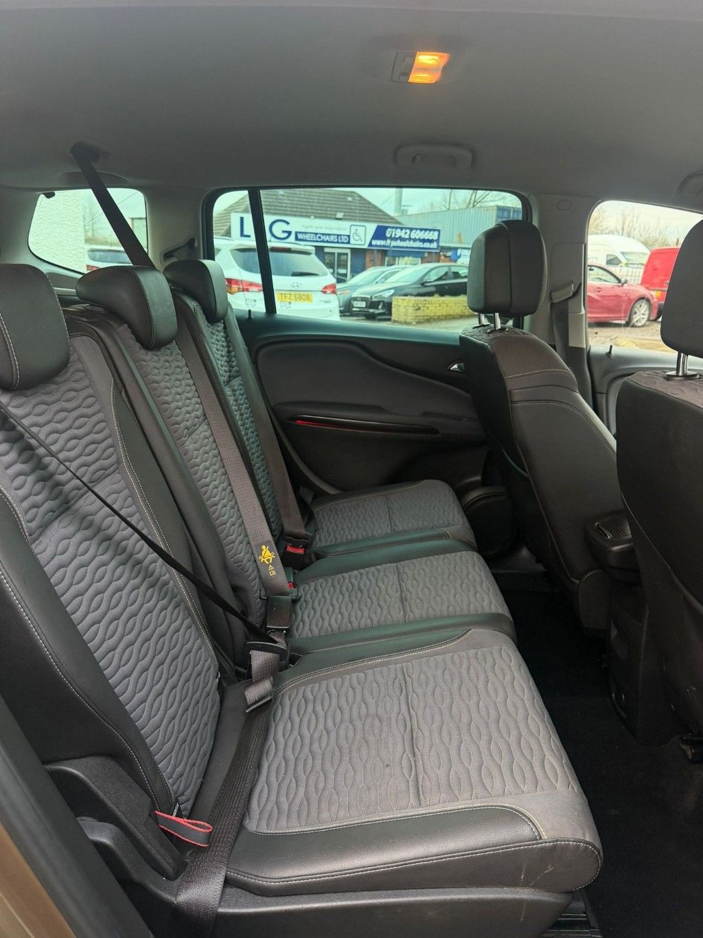 Used Vauxhall Zafira Tourer 2014 for sale - 77227560: Photo 14